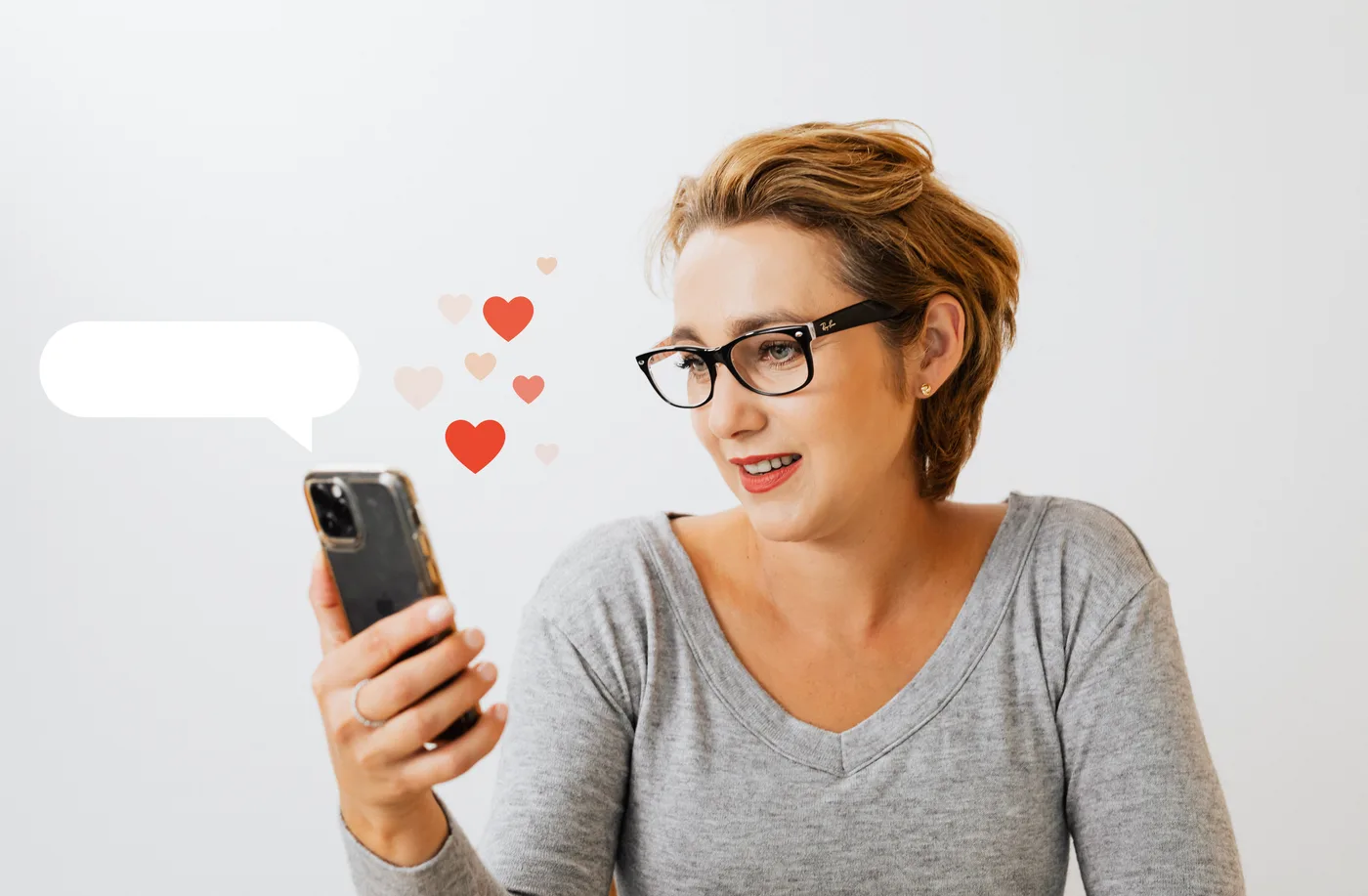 Patient reading an email from their doctor on a smartphone